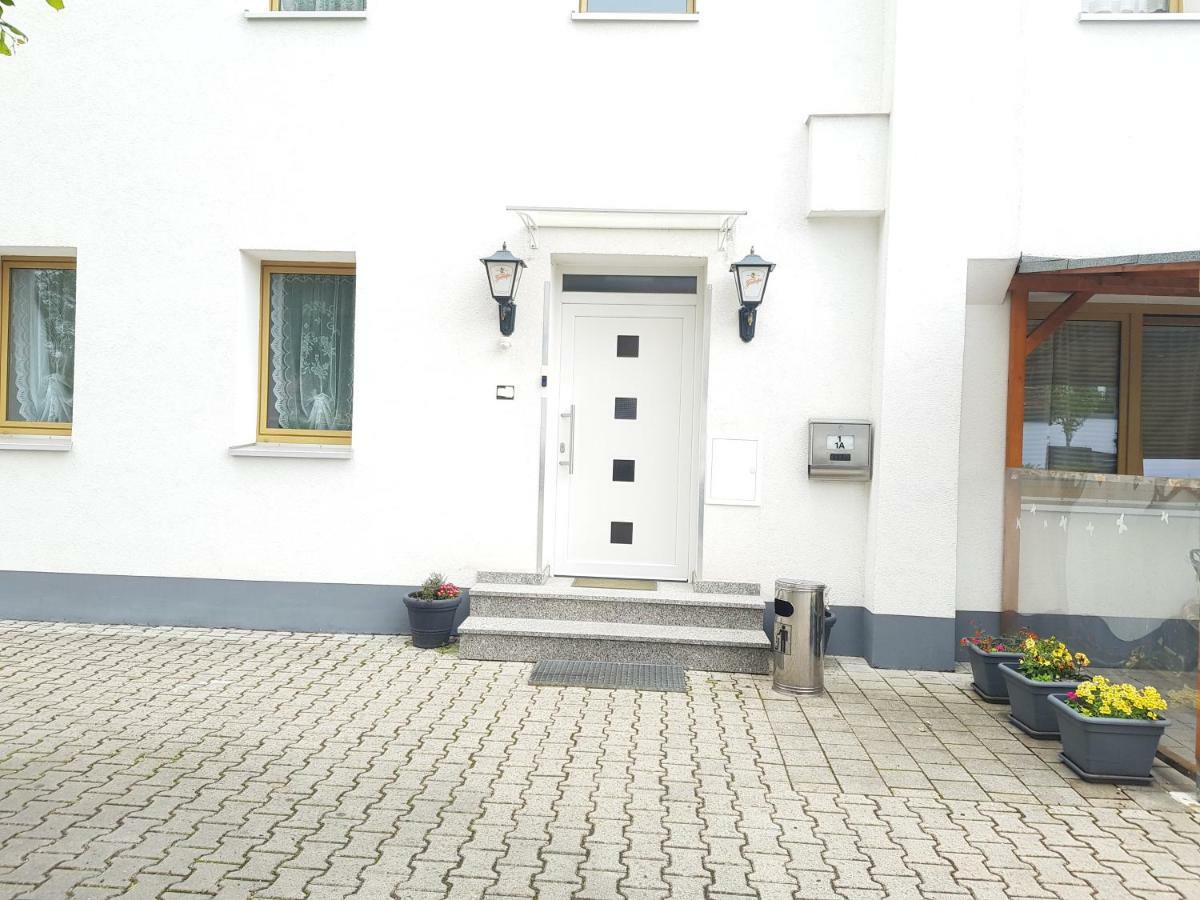 Pension Lindengarten Нюрнберг Экстерьер фото
