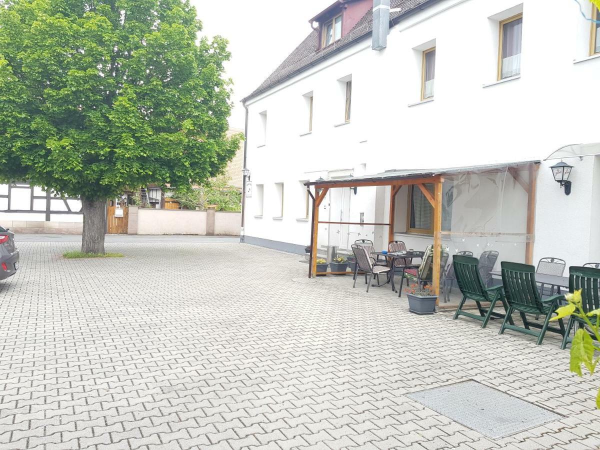 Pension Lindengarten Нюрнберг Экстерьер фото