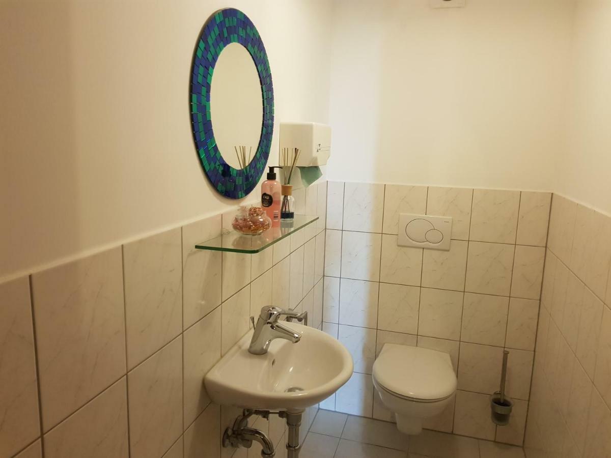 Pension Lindengarten Нюрнберг Экстерьер фото